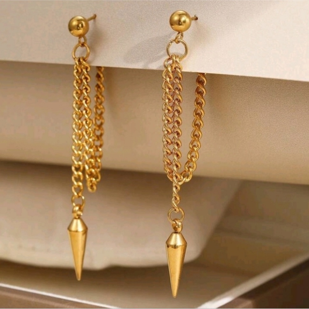 NEW! 18K Gold Plated Minimalist Spike & Chain Drop Post Earrings